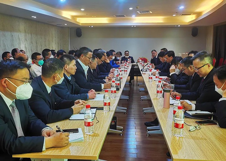 云煤（NG体育）集团召开2023年春节期间安全生产电煤保供信访维稳专题会