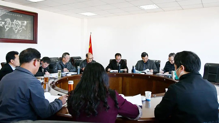 云煤（NG体育）集团党委副书记、副董事长、总经理高建嵩一行到云维集团指导年度民主生活会