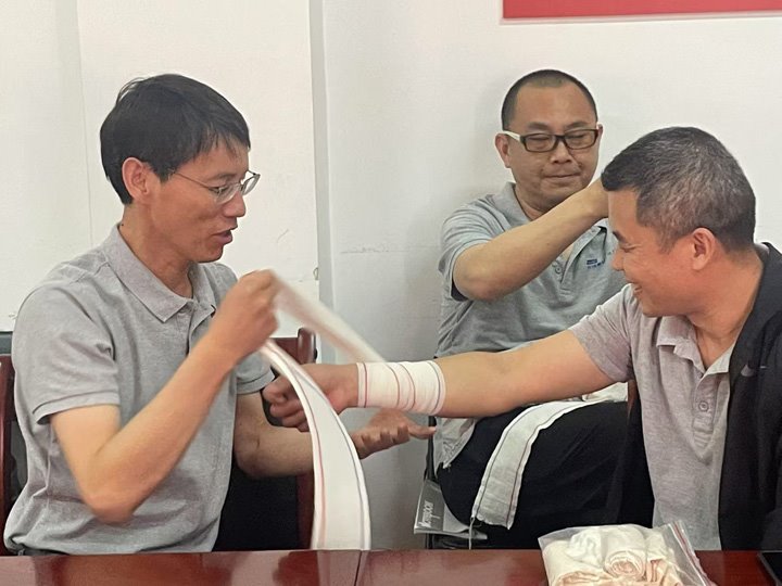 化工供销公司开展安全生产月主题活动暨应急急救知识培训